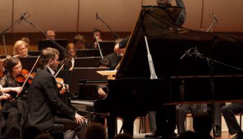 J. Vītola 6. Starptautiskā pianistu konkursa laureāti un žūrija