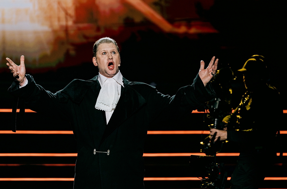 Pārdziedi mani Jānis Apeinis