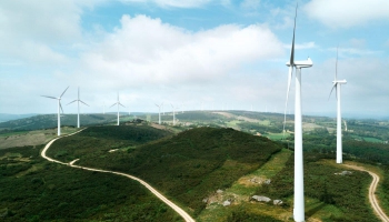 Saule un vējš: ES aktīvi strādā pie elektroenerģijas ražošanas avotu dažādošanas