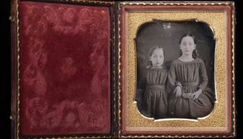 "Trauslās atmiņas". Izstādē var aplūkot 19. gadsimta fotogrāfijas