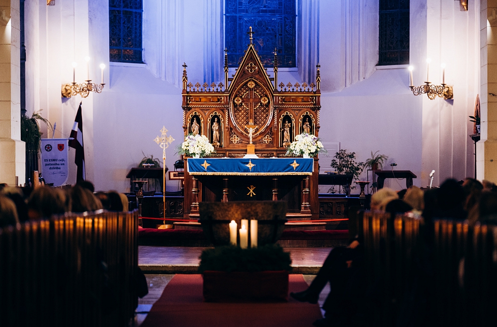 Annija Kristiāna Ādamsone Aigars Raumanis Eiroradio Ziemassvētku diena 