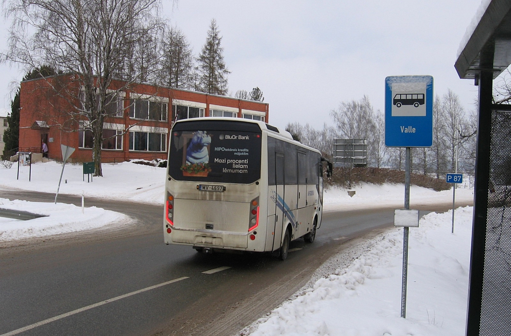 Ceļa Ozolaine – Valle remontu Bārbeles iedzīvotāji gaida jau 40 gadus