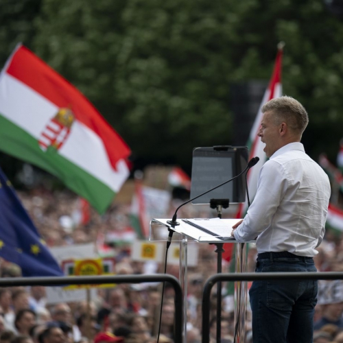 Jaunais ungāru opozicionārs Pēters Maģars mēģina piesaistīt protesta vēlētājus