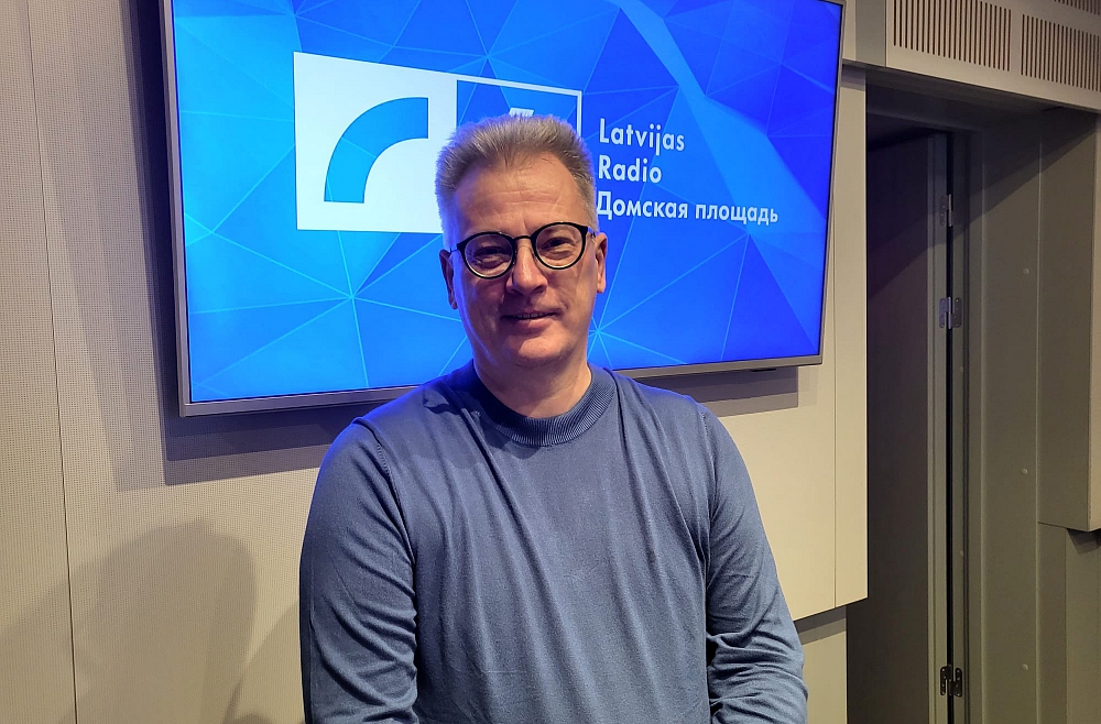 Данс Титавс: из серых кардиналов в блогеры