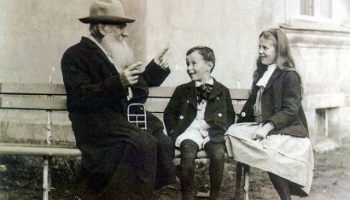 20. novembris. Astapovas stacijā mūžībā aiziet krievu rakstnieks Ļevs Tolstojs