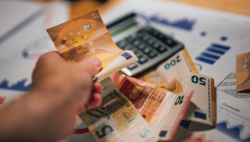 Saeimā iesniegs 2026. gada budžeta portfeli. Finanšu ministrs to vērtē ar 7 ballēm no 10