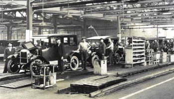 16. septembris. Viljams Durants izveido autobūves uzņēmumu “General Motors”