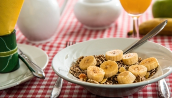 Brokastis ir svarīga ēdienreize. Tomēr gandrīz puse skolēnu neēd tās