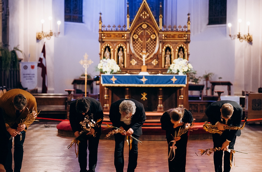 Annija Kristiāna Ādamsone Aigars Raumanis Eiroradio Ziemassvētku diena 