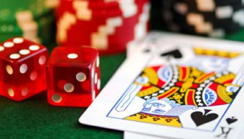Azartspēļu nozare bažīga par nelikumīgo azartspēļu mājaslapu pieejamību