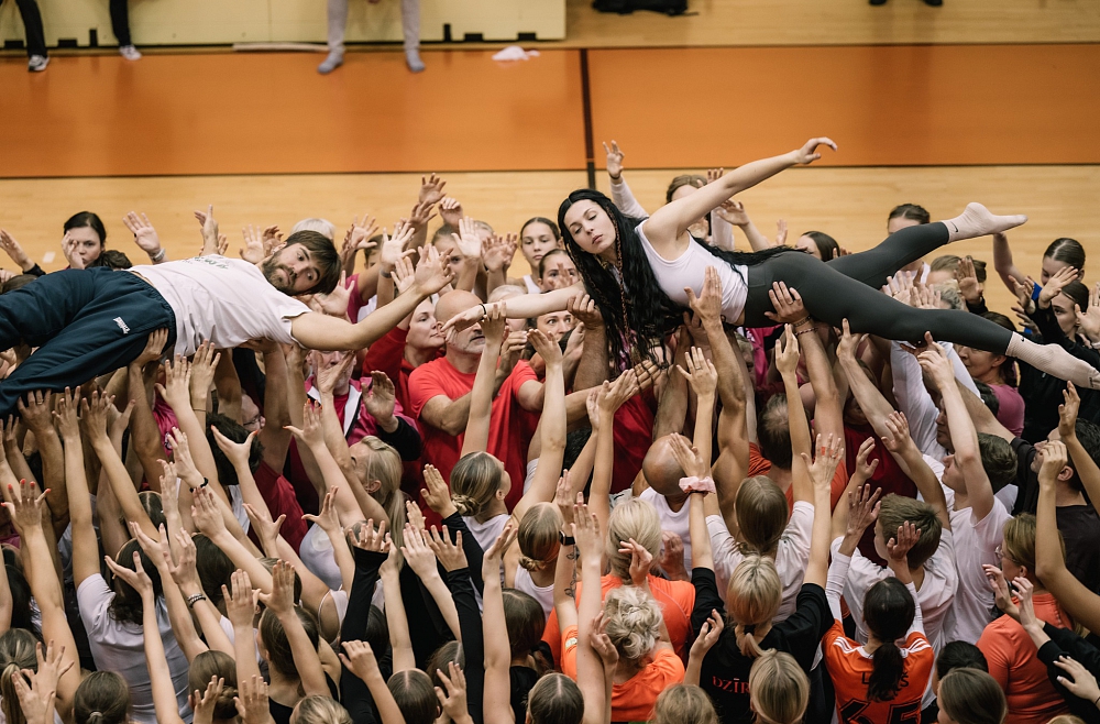 indulis un ārija dzirnas mēģinājums