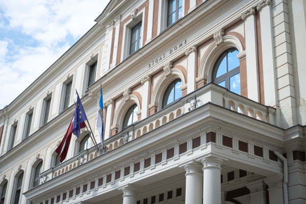 Krustpunktā: Kā partijas grasās pārvaldīt Rīgu? Mēra amata kandidātu diskusija