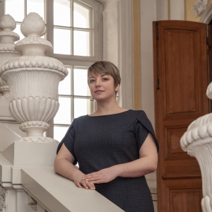Rundāles pils muzeja direktore Laura Lūse: Imanta Lancmaņa darbi šeit izskatās kā mājās