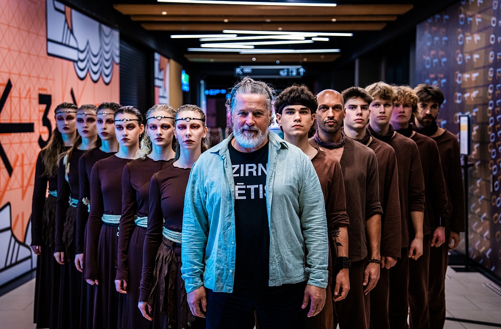 indulis un ārija dzirnas mēģinājums