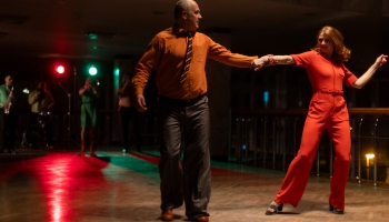 Чем театр утешит в ноябре