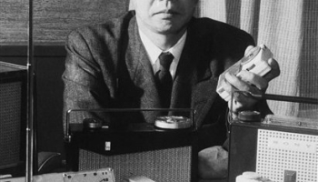 11. aprīlis. 1908. gada pasaulē nāca Masaru Ibuka, inženieris, kurš radīja „Sony"