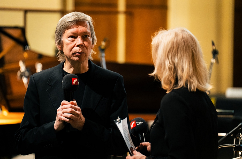 raumanis pasaules radīšana