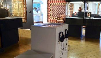 Dekoratīvās mākslas un dizaina muzejs pieejams audio gids vieglajā valodā