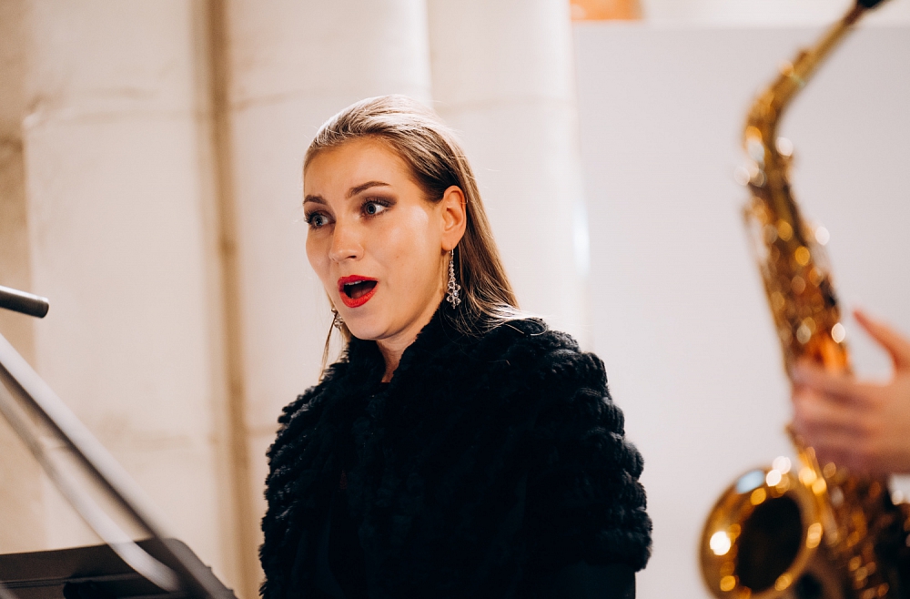 Annija Kristiāna Ādamsone Aigars Raumanis Eiroradio Ziemassvētku diena 