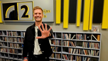 Jānis Pētersons pusseptiņos no rīta pārvietojas ar „limuzīnu uz krīta”