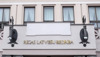 Skaistu dāvanu Rīgas Latviešu biedrībai 150. jubilejā sarūpējis koris "Latvija"