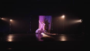Esības meklējumi dejas izrādē - FEMINA festivālā LABA DABA