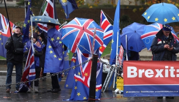 Lielbritānijas parlamentā izšķirošais balsojums par Mejas piedāvāto "Brexit" plānu