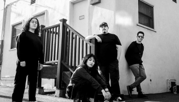 Jaunie "indiegaze" albumi no ASV