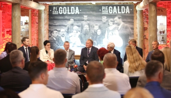 Краслава за одним столом. Столетие города и визит нового президента Латвии
