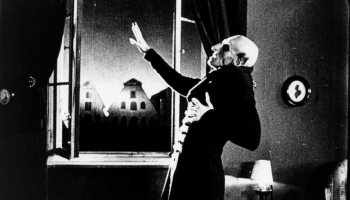 Grāfs Drakula vai grāfs Orloks? Frīdriha Vilhelma Mūrnava filmai "Nosferatu" - 100