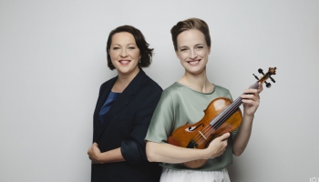 Vijolniece Laura Zariņa un pianiste Agnese Egliņa Lūcijas Garūtas un Selgas Mences mūzikā