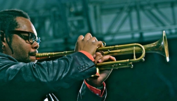 Kubiešu –kanādiešu mūsdienu trompetists Aleksis Baro