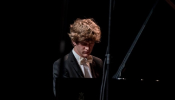 Pianists Jans Lišeckis: Man svarīgi, lai koncerts nepārvērstos par vēlmi kaut ko pierādīt