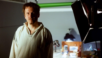 Latviešu animators Artūrs Vobļikovs godalgots Londonā par īsfilmu “Filmiņu filma"