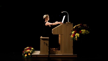 Iveta Apkalna Dzintaru koncertzāles digitālo ērģeļu atklāšanas koncertā