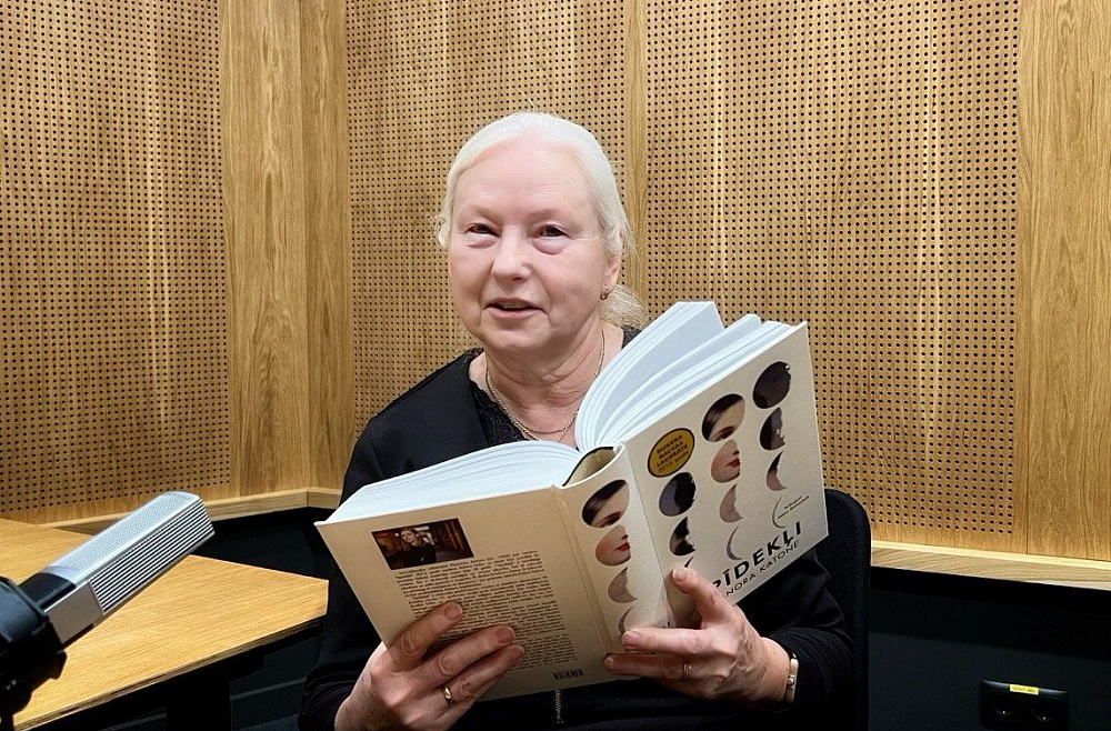 Radio mazā lasītava