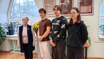 Latviešu bērns bijušajā krievu skolā? Īpaši vidusskolu klasēs viņu jau daudz