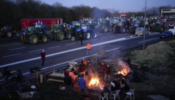 Lauksaimnieku protesti Eiropā. ES cīņa ar  Eiropas "lielo spītnieku" Orbanu