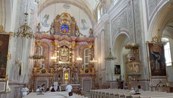Sākušies Vissvētākās Jaunavas Marijas debesīs uzņemšanas svētki