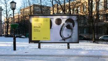 Andra Brežes darbs "Aploks" vairāk nekā pēc 30 gadiem atgriežas izstāžu zālē