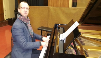 Īpašs pirmatskaņojums! Jura Jurjāna "Jubilejas maršu" klavierēm atskaņo Juris Žvikovs