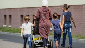 Latviešu, kas paši kādreiz devušies bēgļu gaitās, domas bēgļu jautājumā