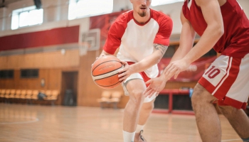 Kādas ir iespējas amatieriem uzspēlēt basketbolu?