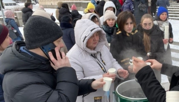 Волонтёр телефонной линии помощи беженцам: На улице никто не остаётся