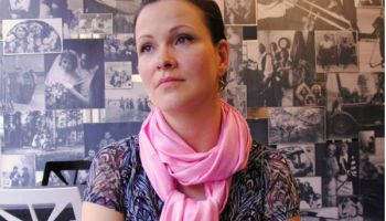 Kultūras bistro: viesos žurnāliste un teātra kritiķe Henrieta Verhoustinska