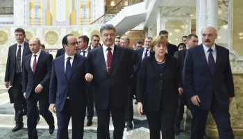 Līderu sarunas Minskā turpinājās visu nakti
