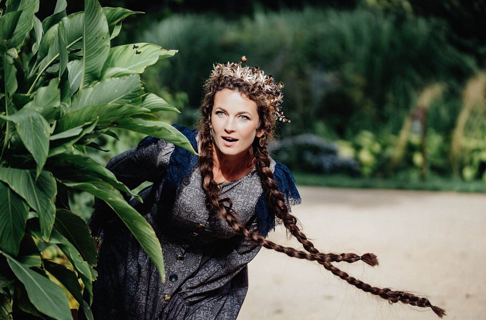 Asnāte un Jānis Avotnieki, Abgunste