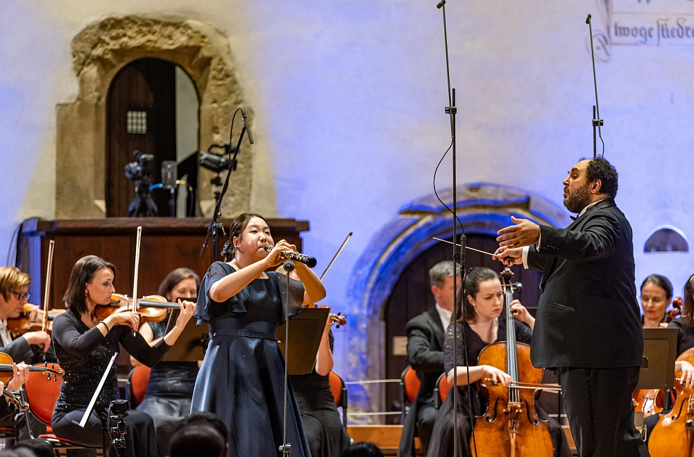 Hona Raiuna Concertino