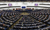 Arī Eiropas Savienības institūcijās atklājas sieviešu seksuālas aizskaršanas gadījumi