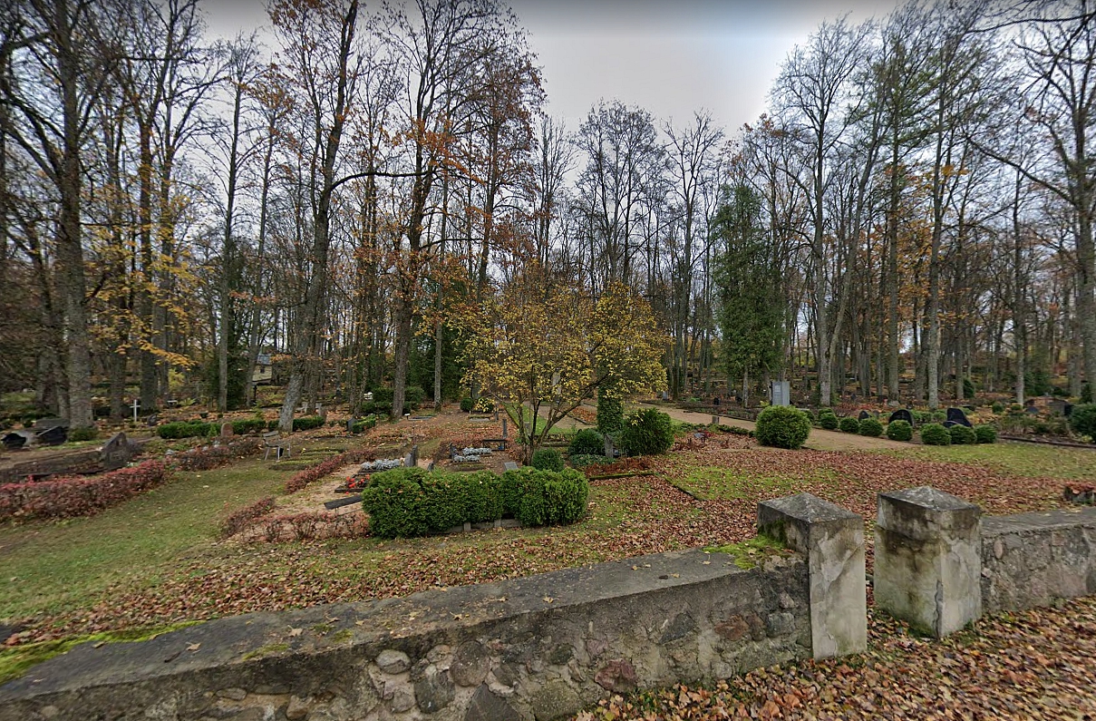 Vai zini, ka Ikšķiles kapsēta ir viena no senākajām Latvijā?